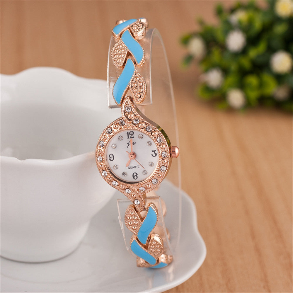 Ladies Leaf Bracelet Quartz Wristwatch