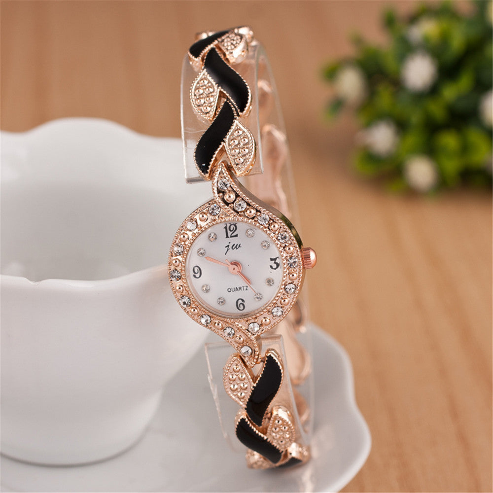 Ladies Leaf Bracelet Quartz Wristwatch